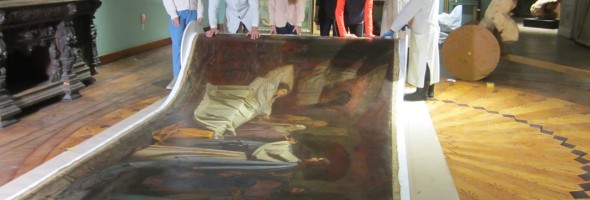 Обстеження та намотування живописних робіт значних розмірів на спеціальні вали в Одеському національному художньому музеї