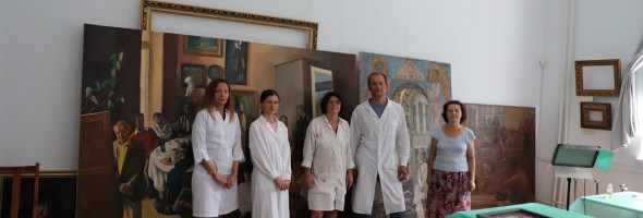 Фахівці ННДРЦУ продовжують працювати в Чернігівському обласному художньому музеї ім. Григорія Галагана