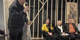 photo_5354837608749535286_y