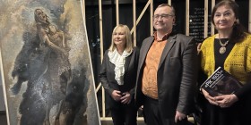 photo_5354837608749535290_y